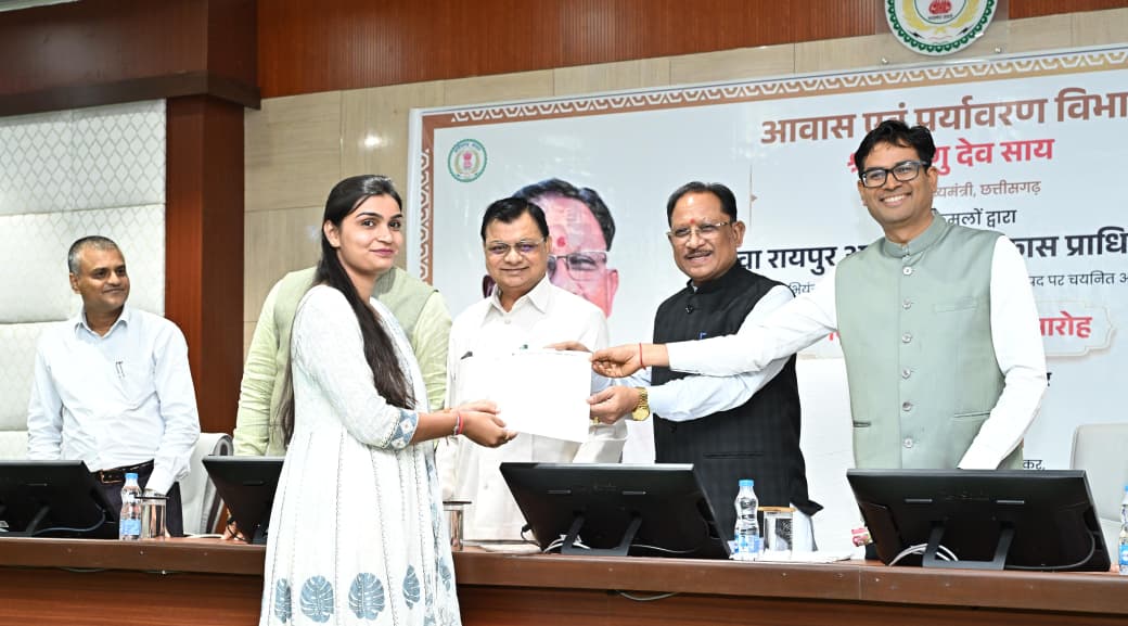 युवाओं को रोजगार, नागरिकों को घर बैठे सुगम डिजिटल सेवाएं और नई पीढ़ी को आधुनिक कौशल से जोड़ने मुख्यमंत्री विष्णु देव साय ने बढ़ाया कदम, नवा रायपुर में नियुक्ति, डिजिटल गवर्नेंस और नेशनल स्किल ट्रेनिंग इंस्टीट्यूट की तीन बड़ी पहल