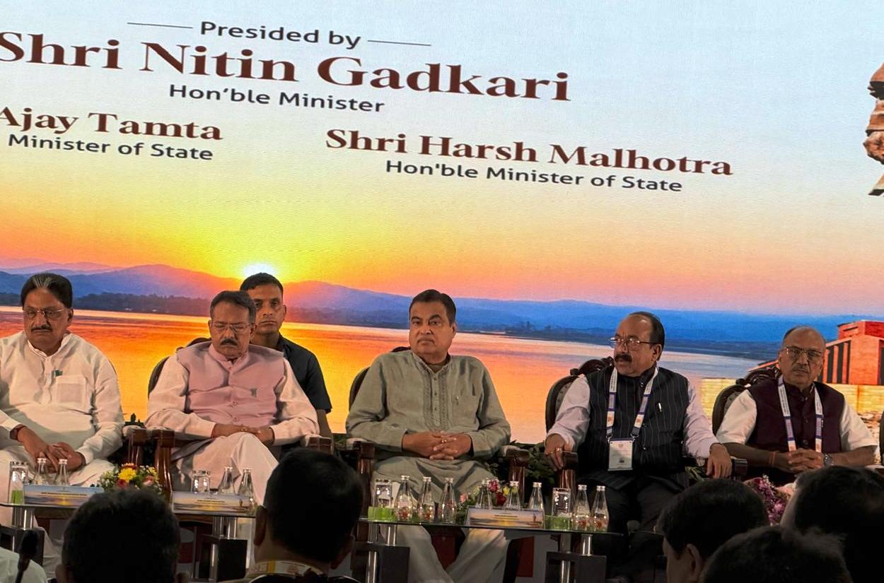 राष्ट्रीय राजमार्गों के विकास को मिलेगी नई रफ्तार, गुजरात के नर्मदा में राष्ट्रीय चिंतन शिविर में शामिल हुए उप मुख्यमंत्री अरुण साव