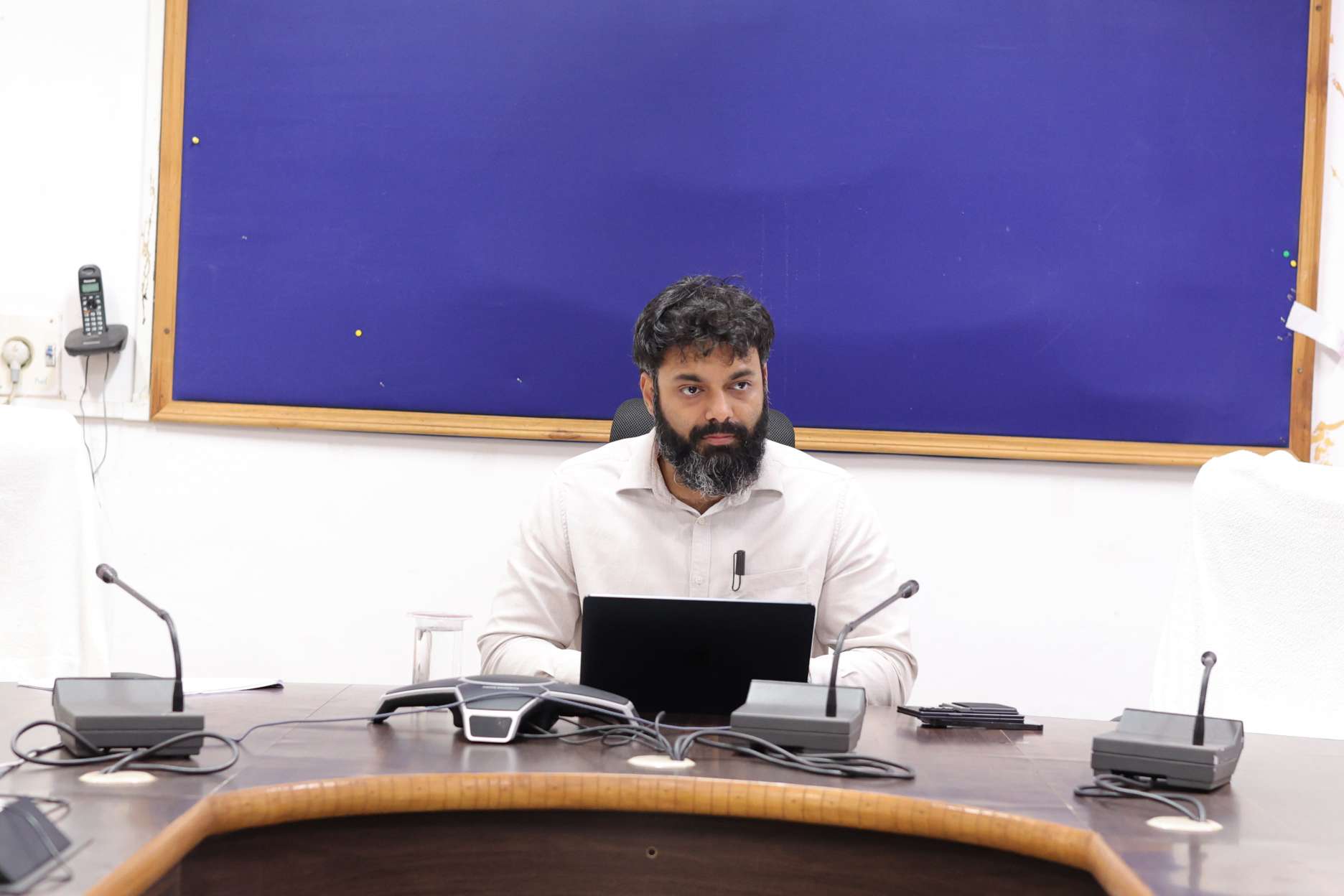 एग्रीस्टैक और डिजिटल क्रॉप सर्वे में तेजी लाने कलेक्टर रोहित व्यास के सख्त निर्देश, समय-सीमा वाले प्रकरणों का प्राथमिकता से होगा निराकरण