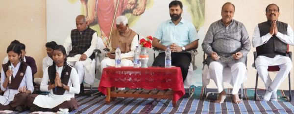 सरस्वती शिशु मंदिर के बच्चों को कलेक्टर रोहित व्यास ने परीक्षा में सफल होने के गुण सिखाए,लक्ष्य निर्धारित कर करें परीक्षा की तैयारी&nbsp;