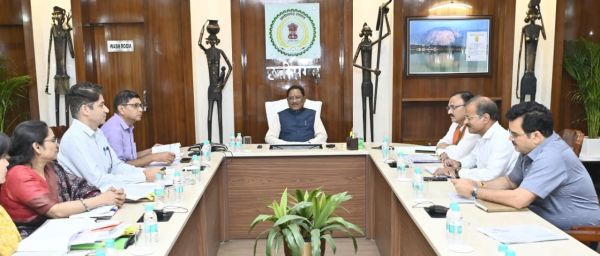 मुख्यमंत्री की अध्यक्षता में स्वास्थ्य विभाग की समीक्षा बैठक हुई सम्पन्न,आमजन के हित में करें स्वास्थ्य सुविधाओं का विस्तारः सीएम श्री साय