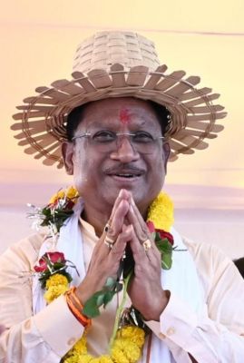 मुख्यमंत्री श्री साय ग्राम पंचायत मड़ेली में आयोजित समाधान शिविर में हुए शामिल,ईमानदारी से काम करने वाली सरकार ने जनता के सामने रखा अपना रिपोर्ट कार्ड