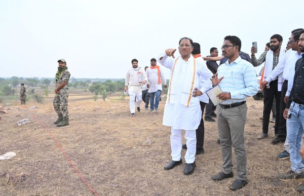 मुख्यमंत्री श्री &nbsp;साय ने &nbsp;निर्माणाधीन सिद्धबाबा जलाशय का &nbsp;किया &nbsp;निरीक्षण,योजना से 34 ग्राम किसानों के खेतों में पहुंचेगा पानी&nbsp;