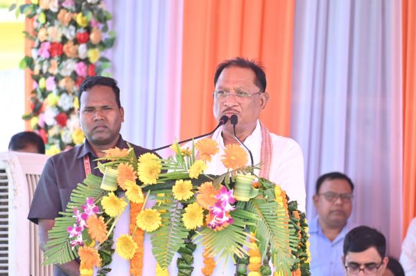 मैं आपके गांव-घर का बेटा, प्रदेश को विकास की राह में ले जाना मेरा संकल्प:मुख्यमंत्री श्री साय.... पीएम आवास सहित अन्य योजनाओं के हितग्राहियों से किया संवाद