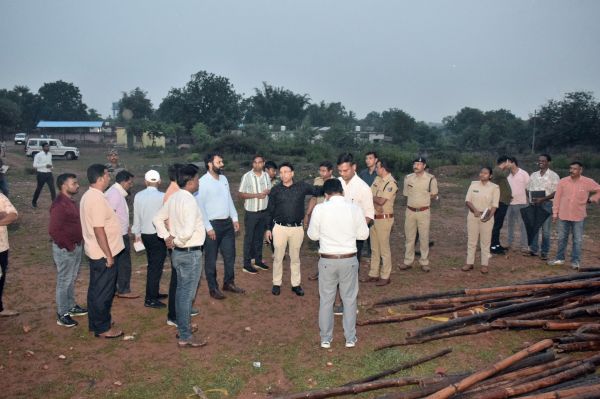 राज्य स्तरीय योग दिवस कार्यक्रम मुख्यमंत्री के आगमन को लेकर कलेक्टर और एस एस पी ने स्थल का निरीक्षण कर तैयारी की जानकारी ली....सीएम श्री साय दुलदुला,कुनकुरी, तपकरा में विभिन्न विकास कार्यों का लोकार्पण और भूमिपूजन भी करेंगे&nbsp;