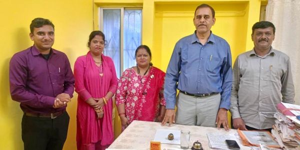 विनोबा एप के माध्यम से नवाचारी शिक्षा में उत्कृष्ट कार्य करने वाले &nbsp;शिक्षिका एवं सी ए सी हुए सम्मानित