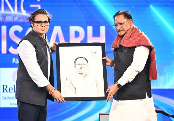 *&lsquo;राइजिंग छत्तीसगढ़&rsquo; कॉन्क्लेव में मुख्यमंत्री श्री साय ने रखा दूरदर्शी विकास का रोडमैप....हर क्षेत्र में विकास को दी जा रही है तीव्र गति : मुख्यमंत्री*