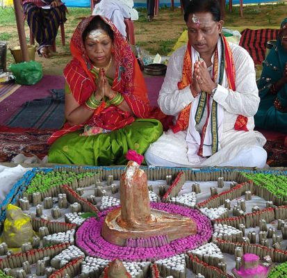 *श्री फलेश्वर नाथ महादेव मंदिर बगिया में पावन श्रावण मास में होगा तीन दिवसीय भव्य शिव अनुष्ठान,,,,100108 पार्थिव शिवलिंग निर्माण महायज्ञ.....*