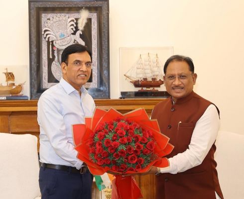 *बस्तर ओलंपिक को मिला &lsquo;खेलो इंडिया ट्राइबल गेम्स&rsquo; का दर्जा, रायपुर-बिलासपुर में खुलेंगे मेडिकल-नर्सिंग कॉलेज &ndash; मुख्यमंत्री साय की केंद्रीय मंत्री मांडविया से मुलाकात*