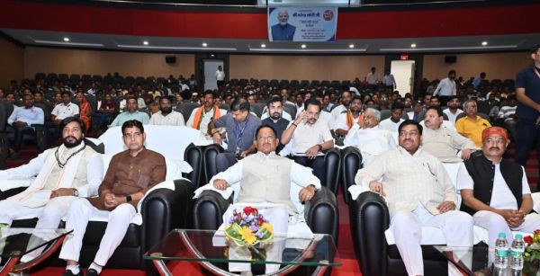 मन की बात&rsquo; की 125वीं कड़ी : हर माह देती है नई प्रेरणा, विकसित छत्तीसगढ़ के निर्माण में सभी करें योगदान &ndash; मुख्यमंत्री विष्णु देव साय