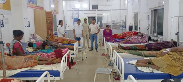 स्वास्थ्य व्यवस्था को सुदृढ़ बनाने&nbsp; अस्पतालों का लगातार किया जा रहा है निरीक्षण.....अव्यवस्था पाए जाने पर हो रही है सख्त कार्यवाही, आठ चिकित्सकों को जारी किया गया कारण बताओ नोटिस