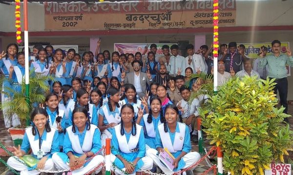 कलेक्टर रोहित व्यास की पहल: जिलेभर में आयोजित हो रही वित्तीय साक्षरता कार्यशालाएँ.....विद्यार्थियों ने सीखा डिजिटल बैंकिंग और स्मार्ट फाइनेंस मैनेजमेंट