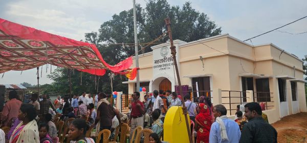 लोखंडी एवं रेंगले ग्राम पंचायत में निर्मित महतारी सदन का मुख्यमंत्री श्री साय ने किया वर्चुअली लोकार्पण