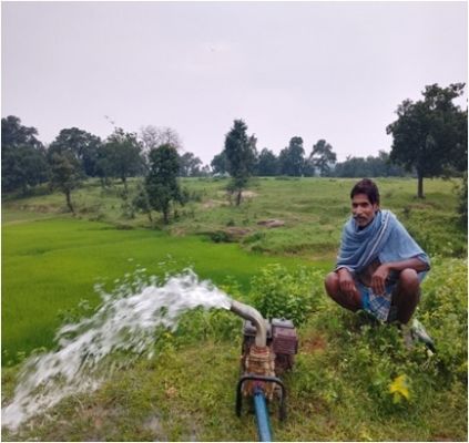 बीस साल पुराने तालाब का कायाकल्प, &nbsp;सिंचाई और मछलीपालन से बदल रही है ग्रामीणों की जिंदगी