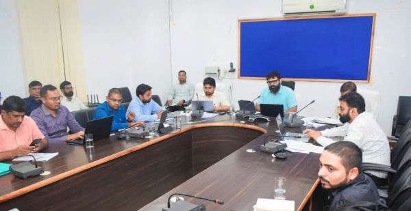 कलेक्टर ने कहा भोजन की गुणवत्ता के साथ किसी भी प्रकार का समझौता नहीं....भोजन का ठेका लेने हेतू फर्जी अनुभव प्रमाण जमा करने वाले समूह पर कार्रवाई करने के दिए निर्देश&nbsp;