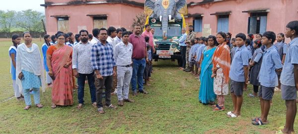 जशपुर वनमण्डल में मनाया जा रहा &nbsp;वन्यजीव संरक्षण सप्ताह...75 स्कूलों में 8 हजार से अधिक विघार्थियों को हाथी के व्यवहार और गतिविधियों की दी गई जानकारी&nbsp;