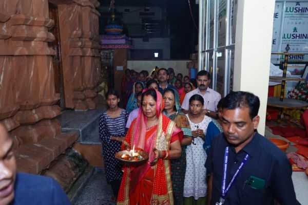 एकादशी पर्व पर श्री जगन्नाथ मंदिर दोकड़ा में हुआ भव्य दीप प्रज्वलन, मुख्यमंत्री की धर्मपत्नी श्रीमती कौशल्या साय हुईं महाआरती में शामिल....