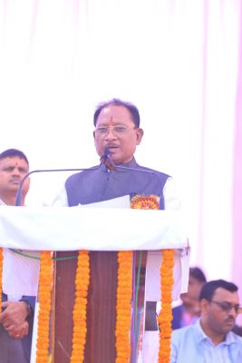 मुख्यमंत्री श्री विष्णुदेव साय ग्राम कण्डोरा पहुंचे, हुआ आत्मीय स्वागत