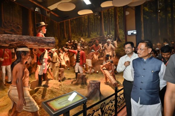 आदिवासियों के 14 विद्रोहों और जंगल सत्याग्रह एवं झंडा सत्याग्रह के दृश्य का जीवंत प्रदर्शन...राज्योत्सव पर प्रधानमंत्री श्री नरेन्द्र मोदी करेंगे देश के पहले डिजीटल संग्रहालय का लोकार्पण