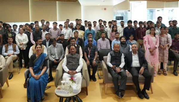 मुख्यमंत्री विष्णुदेव साय ने गुजरात के NAMTECH कॉलेज का किया दौरा,आईटीआई कॉलेजों में आएगा बड़ा बदलाव,अब छत्तीसगढ़ में हर साल 10,000 युवा सीखेंगे आधुनिक तकनीक