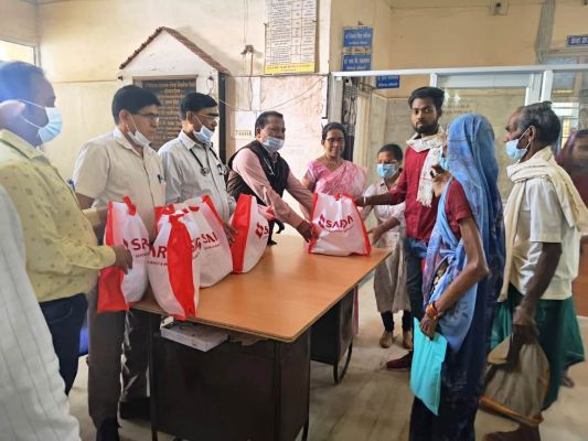 सिविल अस्पताल खरसिया में 50 टीबी मरीजों को वितरित किए गए फूड बास्केट