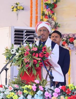 मुख्यमंत्री अंबागढ़ चौकी में आयोजित जनजाति गौरव समारोह में हुए शामिल,अंबागढ़ चौकी को राजस्व अनुविभाग बनाने तथा ऑडिटोरियम निर्माण करने की घोषणा