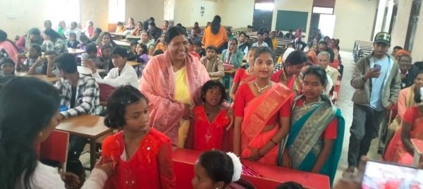 जशपुर में अन्तर्राष्ट्रीय दिव्यांगजन दिवस का हुआ आयोजन,विधायक श्रीमती भगत दिव्यांगों के प्रतिभा को देख कर हुए आत्मविभोर