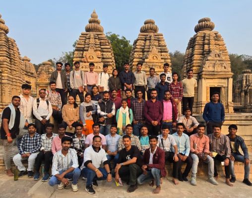 मुख्यमंत्री&nbsp; की पर्यटन को प्रमोट करने विशेष पहल,राज्य के 45 युवाओं को मिला पर्यटन प्रबंधन का विशेष प्रशिक्षण