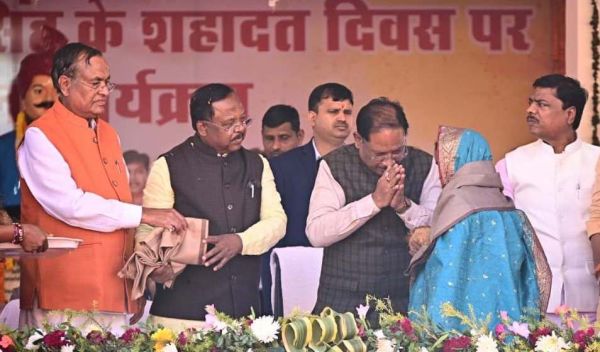 मुख्यमंत्री सोनाखान में आयोजित शहीद वीर नारायण सिंह की शहादत दिवस पर आयोजित श्रद्धांजलि सभा में हुए शामिल,101 करोड़ से अधिक के विकास कार्यों का लोकार्पण एवं भूमिपूजन