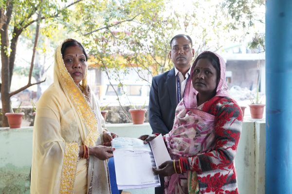 10 वर्षीय शिवा चौहान के परिवार को मुख्यमंत्री बगिया कैंप कार्यालय के माध्यम से मुआवजा मिला,मुख्यमंत्री को जताया आभार