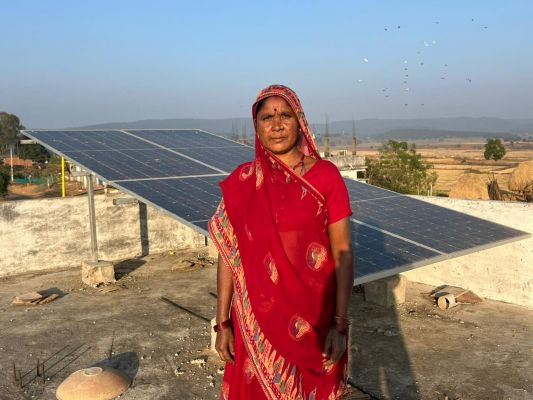 प्रधानमंत्री सूर्य घर मुफ्त बिजली योजना घरों में ऊर्जा का कर रही संचार