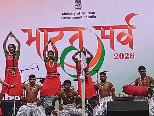 दिल्ली के लाल क़िले पर छत्तीसगढ़ी संस्कृति का रंग, भारत पर्व 2026 में लोकनृत्य, ठेठरी-खुरमी और पर्यटन पवेलियन बने आकर्षण का केंद्र
