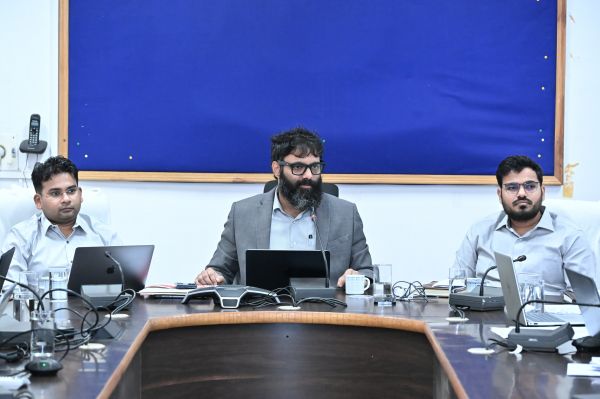 कलेक्टर श्री रोहित व्यास ने समय-सीमा की बैठक में लंबित प्रकरणों के त्वरित निराकरण के दिए निर्देश,साप्ताहिक समय-सीमा बैठक और जनदर्शन की तिथियों में परिवर्तन