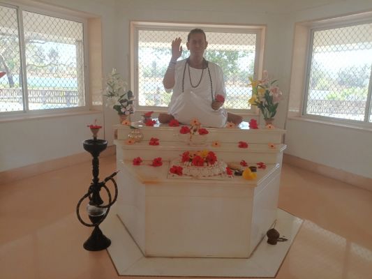 अघोरेश्वर की तपोभूमि में जागी अलौकिक ऊर्जा: नारायणपुर औघड़ आश्रम में चैत्र नवरात्र पर उमड़ा जनसैलाब, मां सर्वेश्वरी की विशेष पूजा-अर्चना,साधना और मंत्रोच्चार से भक्तिमय हुआ पूरा आश्रम परिसर....