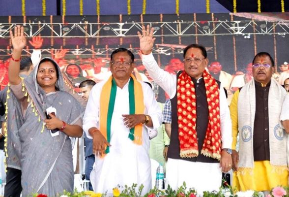 कुदरगढ़ धाम के भव्य रूपांतरण की ओर बढ़ता सूरजपुर, मुख्यमंत्री श्री विष्णुदेव साय ने 185 करोड़ के ऐतिहासिक विकास कार्यों का किया लोकार्पण-भूमिपूजन, नवरात्रि के पावन अवसर पर माता कुदरगढ़ी का लिया आशीर्वाद