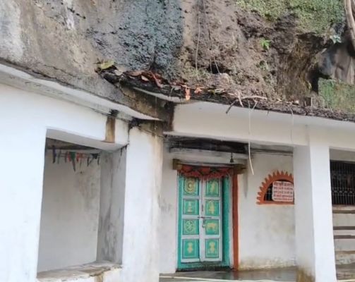 आस्था पर ताला, वादों पर सवाल: कैलाश गुफा मंदिर अब भी बंद -आश्वासन दर आश्वासन भी टूटा, संत समाज और श्रद्धालु आक्रोशित&mdash;कलेक्टर तक पहुंची शिकायत, अब पदयात्रा से बड़े आंदोलन की तैयारी