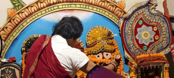 जब संत पहुंचे दोकड़ा धाम: श्री जगन्नाथ और महादेव मंदिर में उमड़ी भारी भीड़, जय श्रीराम और हर-हर महादेव के नारों से गूंजा क्षेत्र ,संत चिन्मयानंद बापू ने विधिवत पूजा-अर्चना कर क्षेत्र की सुख-समृद्धि की कामना की,