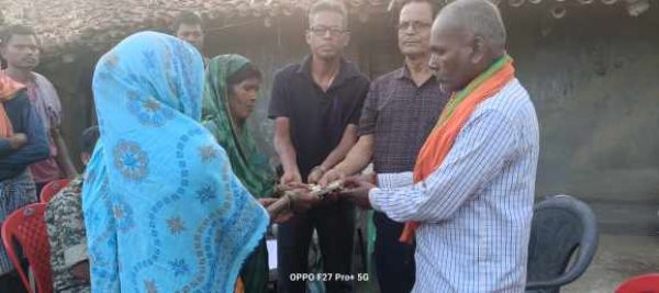 दातुन लेने गए थे&hellip; मौत घर तक नहीं लौटने दी&rdquo;: कुनकुरी के जंगल में हाथी का कहर, 83 साल के बुजुर्ग को पटक-पटककर मार डाला, गांव में दहशत और सन्नाटा&nbsp;