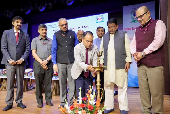 &ldquo;अब नौकरी ढूंढने वाले नहीं, नौकरी देने वाले बनें युवा: जनजातीय उद्यमिता को नई ऊंचाई देने में जुएल ओराम का बड़ा संदेश, NSTFDC बना सशक्तिकरण का मजबूत माध्यम