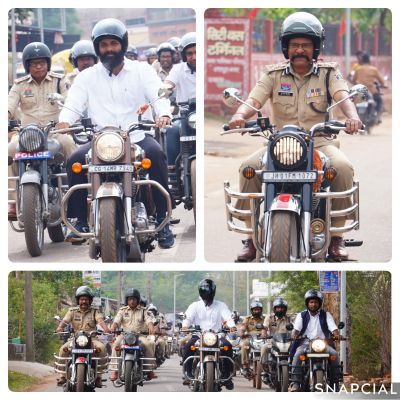 दुर्घटना बताकर नहीं आती, अचानक छीन लेती है जिंदगी&rsquo;&mdash; कलेक्टर रोहित व्यास की चेतावनी के साथ जशपुर में निकली मेगा हेलमेट जागरूकता रैली, अधिकारियों से लेकर आम जनता तक ने लिया सुरक्षा का संकल्प