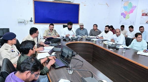 &ldquo;सड़क पर लापरवाही पड़ेगी भारी&rdquo; &mdash; हेलमेट-सीट बेल्ट से लेकर ड्राइविंग लाइसेंस तक हर नियम पर कड़ी निगरानी, बार-बार उल्लंघन पर लाइसेंस निरस्त करने की चेतावनी