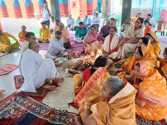 परशुराम जयंती पर जशपुर के बालाजी मंदिर में विश्व शांति हेतु वैदिक मंत्रोच्चार के साथ पूजन-हवन संपन्न, सैकड़ों लोगों की भव्य रैली से गूंजा शहर, मेधावी छात्रों व समाजसेवियों का हुआ सम्मान