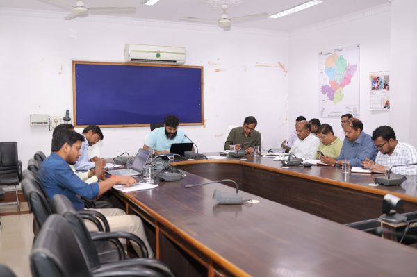 कलेक्टर रोहित व्यास की बड़ी पहल : अब पत्थलगांव में ही मिलेगा राजस्व न्याय, हर महीने लगेगा &ldquo;कलेक्टर लिंक कोर्ट&rdquo;, जनता की समस्याओं का होगा मौके पर समाधान