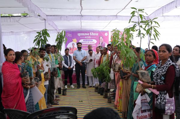 सुशासन तिहार 2026 में उमड़ा जनसैलाब: भेलवां शिविर में मौके पर हुआ समस्याओं का समाधान, योजनाओं का लाभ पाकर खिल उठे ग्रामीणों के चेहरे