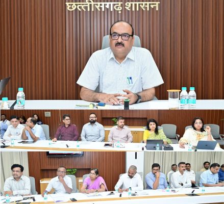 नियद नेल्लानार 2.0 से बदलेगी बस्तर के सुदूर गांवों की तस्वीर, अब 31 व्यक्तिगत योजनाओं और 14 सामुदायिक सुविधाओं का मिलेगा सीधा लाभ