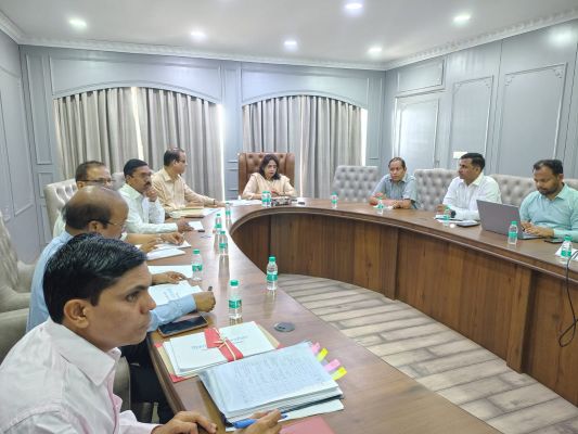 अपर मुख्य सचिव ऋचा शर्मा की बड़ी समीक्षा बैठक : विकसित भारत अधिनियम के प्रभावी क्रियान्वयन पर जोर, योजनाओं का लाभ अंतिम व्यक्ति तक पहुंचाने का रोडमैप तैयार