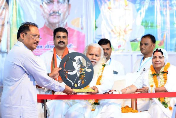 सत्य निजनाम सत्संग सम्मेलन में मुख्यमंत्री विष्णु देव साय का बड़ा संदेश: आध्यात्मिक मूल्यों और नशामुक्ति से ही बनेगा स्वस्थ, संस्कारित और सशक्त समाज
