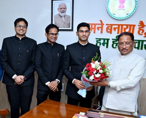 जनसेवा को सर्वोच्च धर्म बताकर मुख्यमंत्री विष्णु देव साय ने प्रशिक्षु आईएएस अधिकारियों को दिया सुशासन का मूलमंत्र, कहा&ndash; जनता के हित में लिया गया हर निर्णय बदल सकता है हजारों लोगों का भविष्य