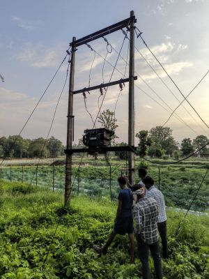 मुख्यमंत्री कैंप कार्यालय की पहल से ग्राम बोड़ालाता में पुनः बहाल हुई बिजली आपूर्ति ,ग्रामीणों ने मुख्यमंत्री श्री विष्णुदेव साय का जताया आभार