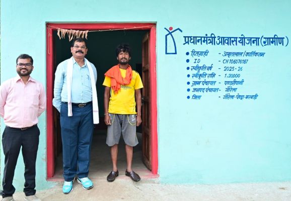 गरीबों के सपनों को मिला पक्का आशियाना, मुख्यमंत्री विष्णु देव साय के सुशासन में बदल रही जिंदगी की तस्वीर, प्रधानमंत्री आवास योजना से अमृतलाल के परिवार को मिला सम्मान, सुरक्षा और खुशहाली का नया जीवन